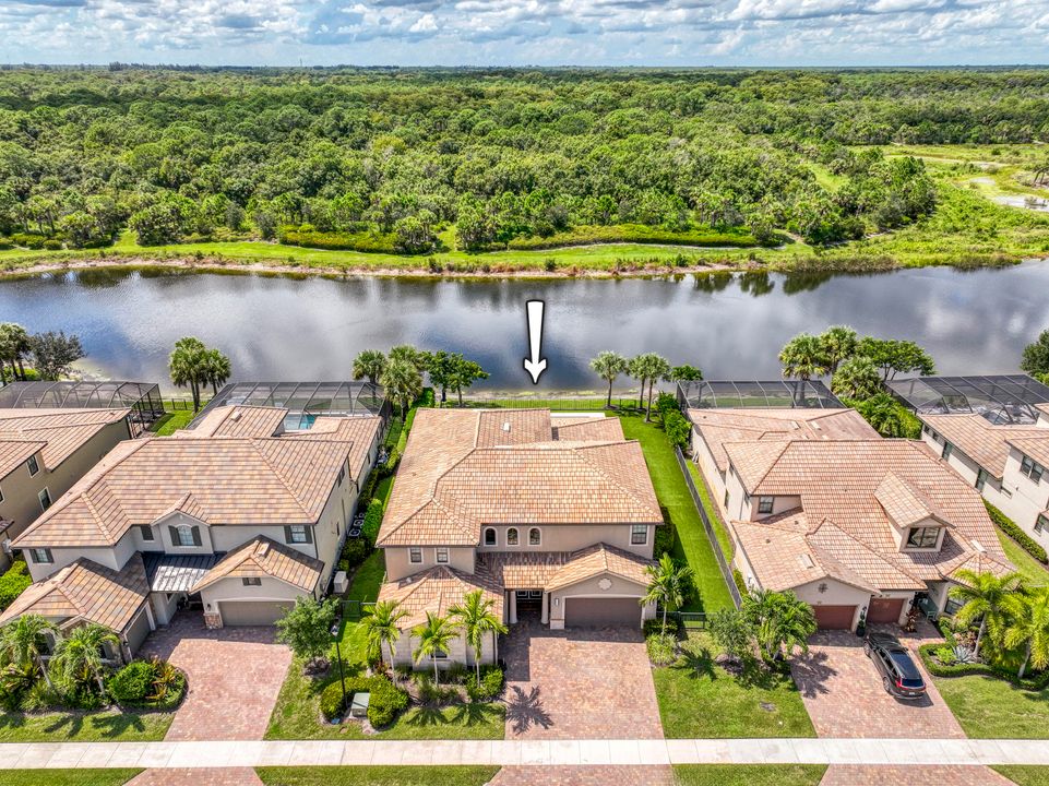 Active With Contract: $2,569,990 (5 beds, 6 baths, 5125 Square Feet)