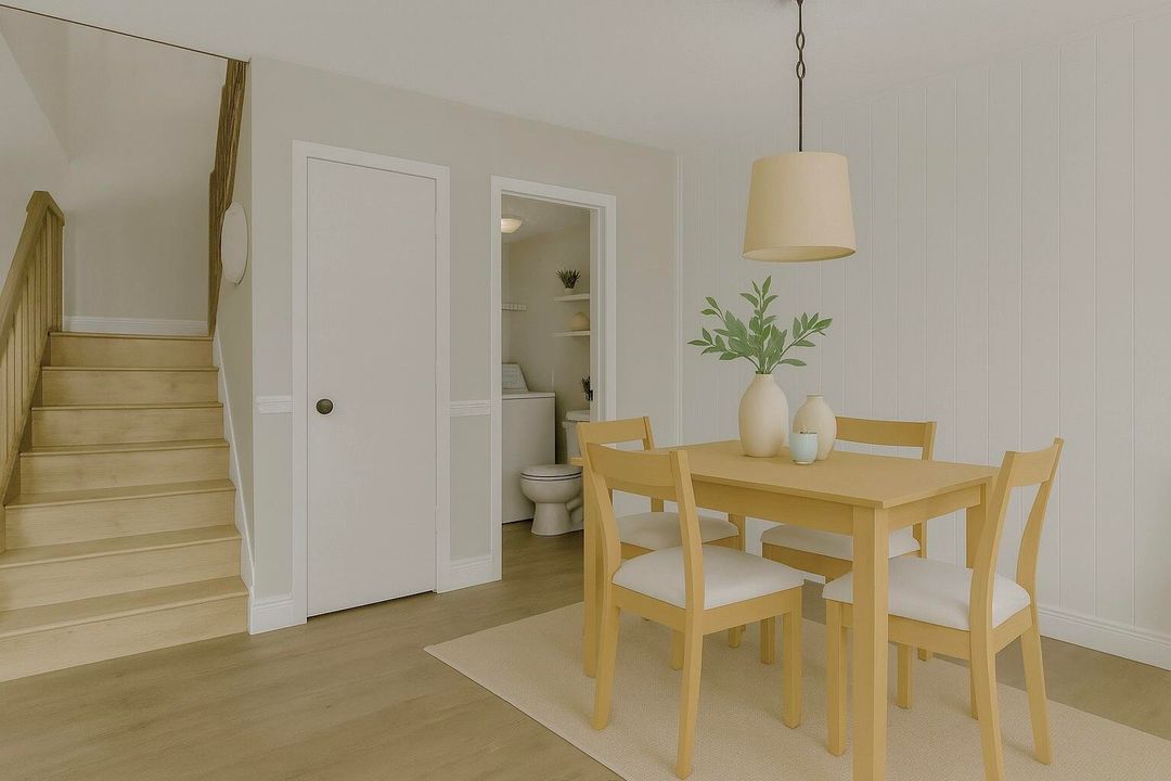 待售: $225,000 (2 贝兹, 2 浴室, 1170 平方英尺)