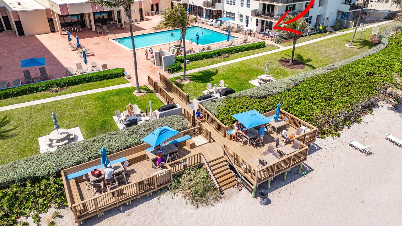 На продажу: $995,000 (2 спален, 2 ванн, 1370 Квадратных фут)