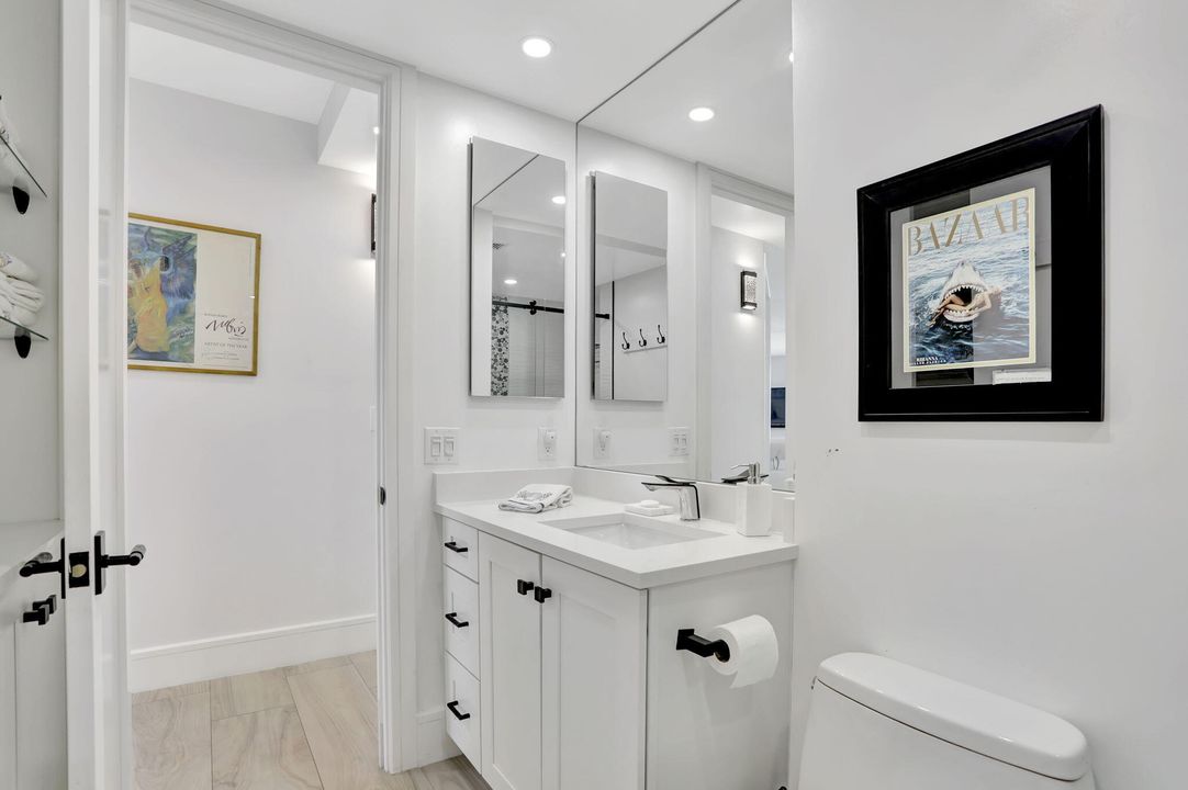 На продажу: $995,000 (2 спален, 2 ванн, 1370 Квадратных фут)