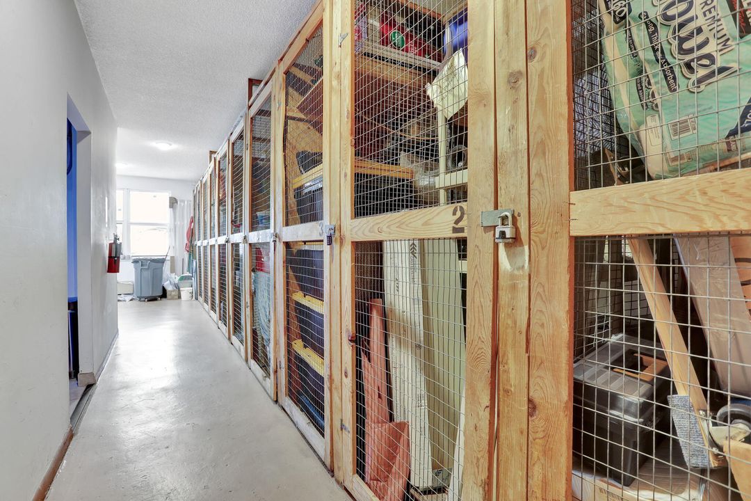 На продажу: $995,000 (2 спален, 2 ванн, 1370 Квадратных фут)