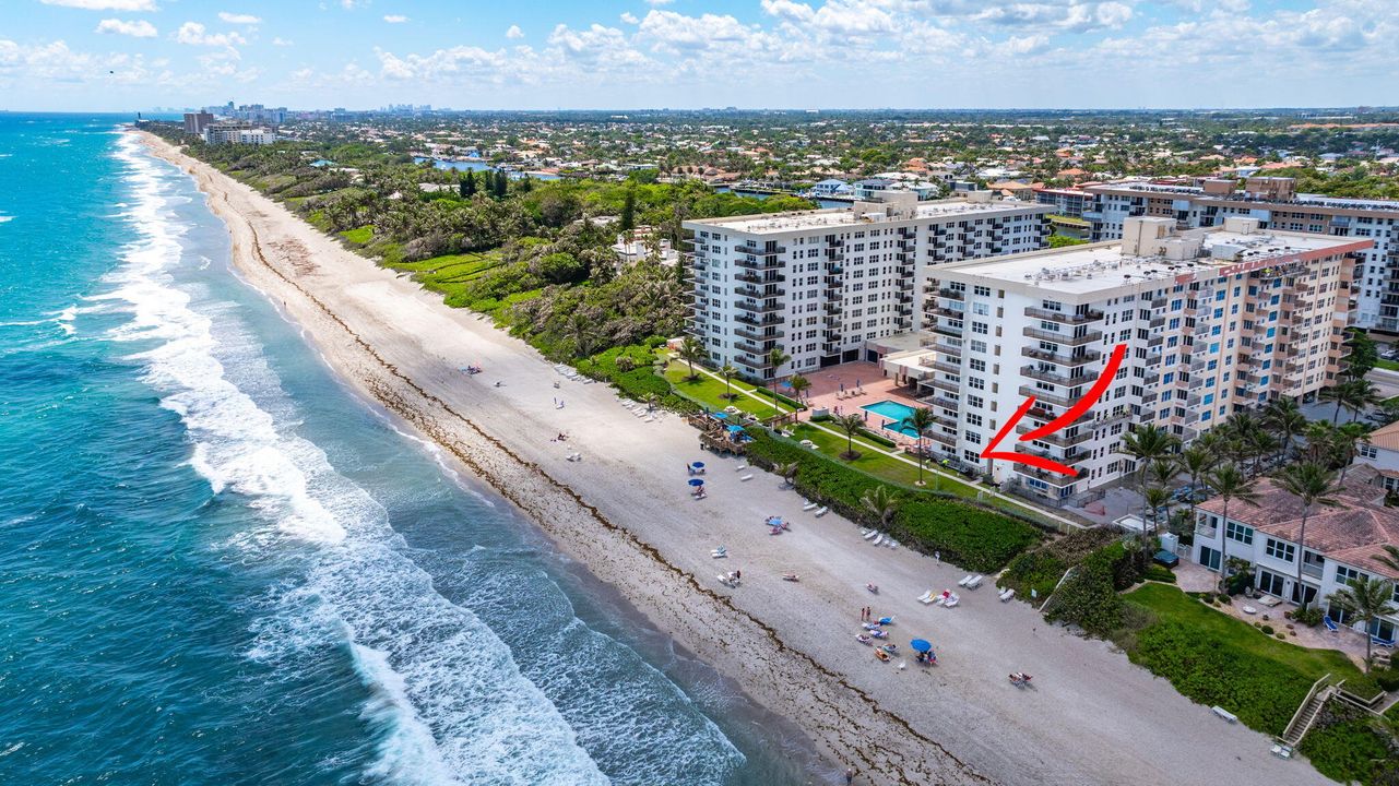 На продажу: $995,000 (2 спален, 2 ванн, 1370 Квадратных фут)