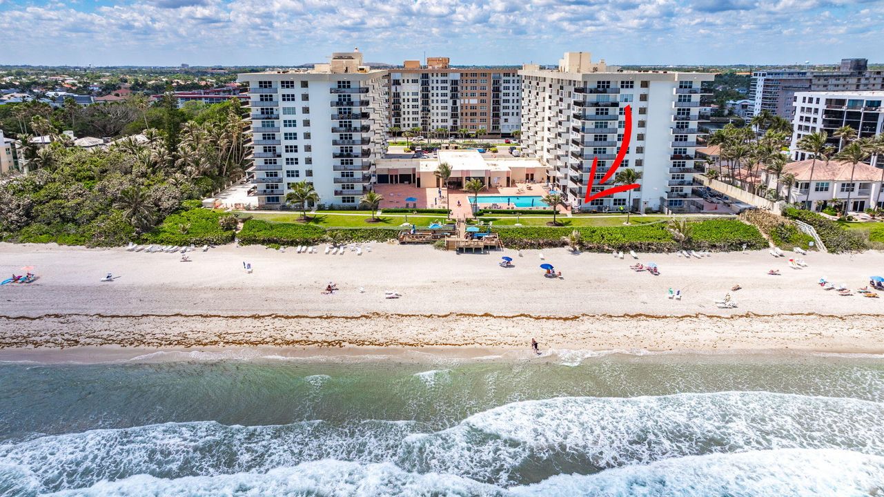 На продажу: $995,000 (2 спален, 2 ванн, 1370 Квадратных фут)