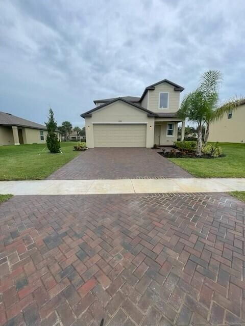 Recently Sold: $374,900 (5 beds, 2 baths, 2326 Square Feet)