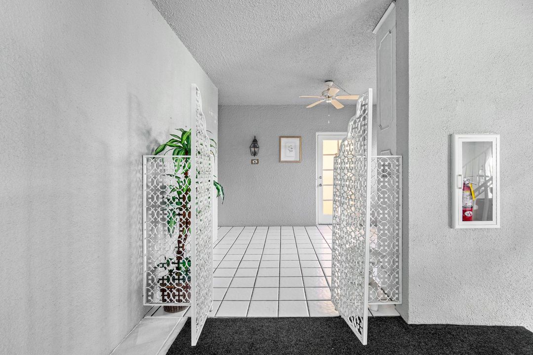 合同活跃: $995,000 (2 贝兹, 2 浴室, 1473 平方英尺)