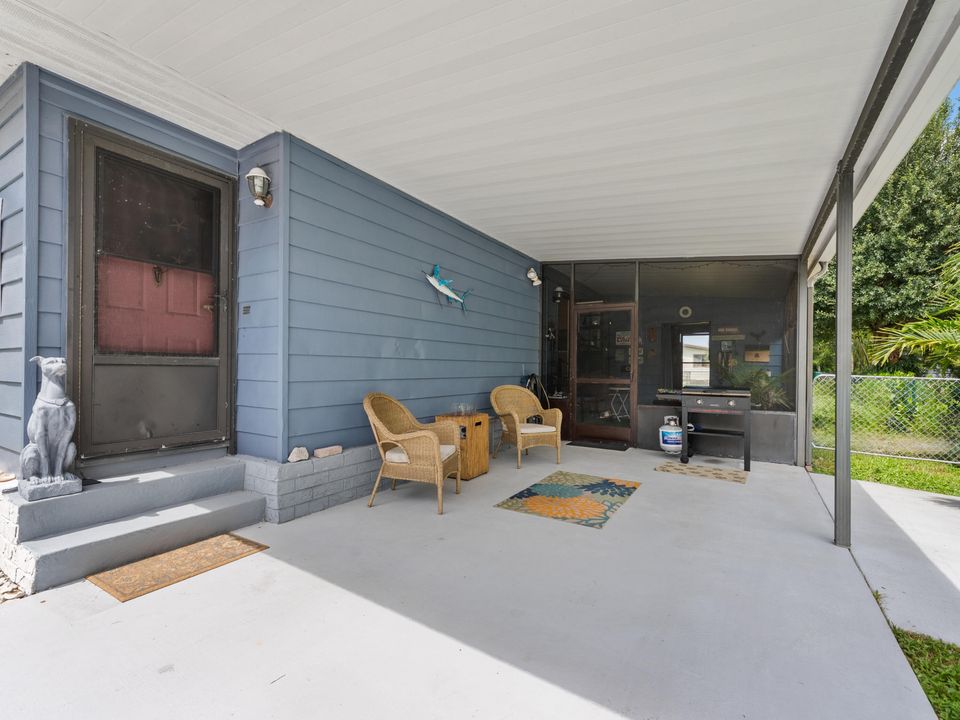 待售: $210,000 (2 贝兹, 2 浴室, 1406 平方英尺)