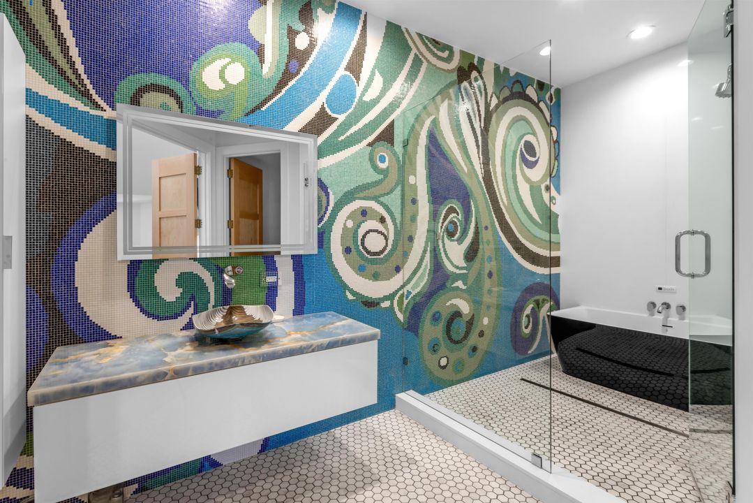 For Sale: $11,950,000 (5 beds, 6 baths, 8230 Square Feet)