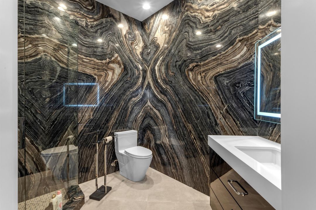 For Sale: $11,950,000 (5 beds, 6 baths, 8230 Square Feet)