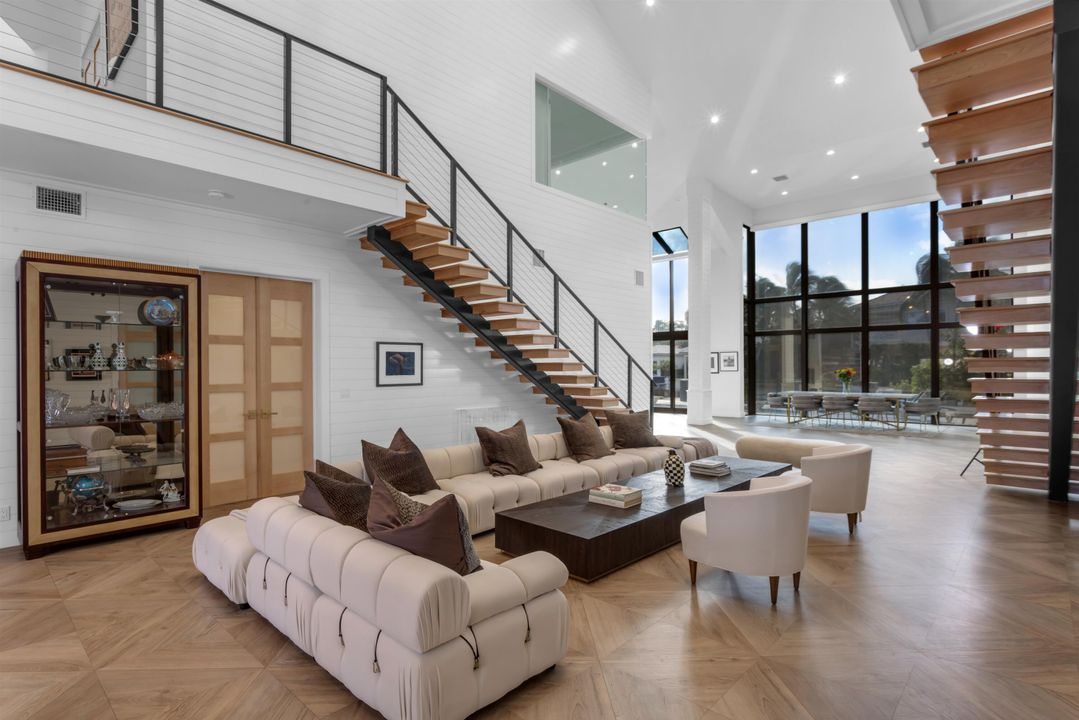 For Sale: $11,950,000 (5 beds, 6 baths, 8230 Square Feet)