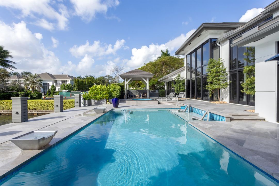 For Sale: $11,950,000 (5 beds, 6 baths, 8230 Square Feet)