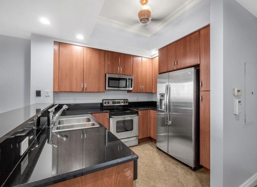 Vendido Recientemente: $399,000 (1 camas, 1 baños, 887 Pies cuadrados)