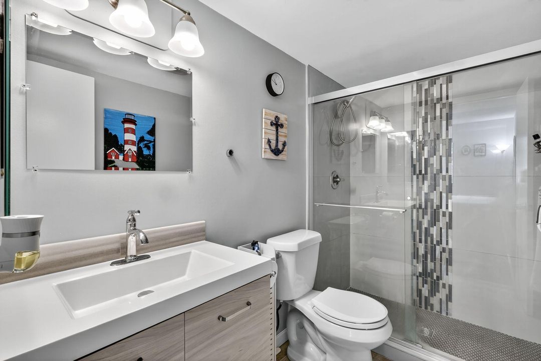 Active With Contract: $210,000 (2 beds, 2 baths, 1005 Square Feet)