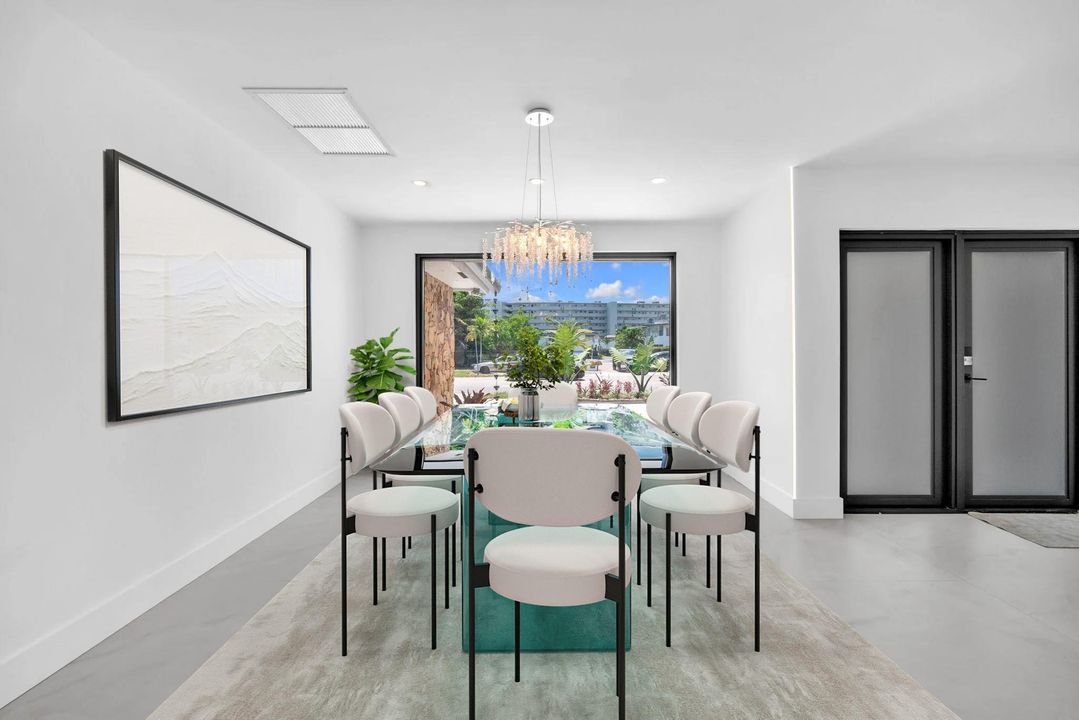 For Sale: $2,325,000 (4 beds, 3 baths, 2912 Square Feet)