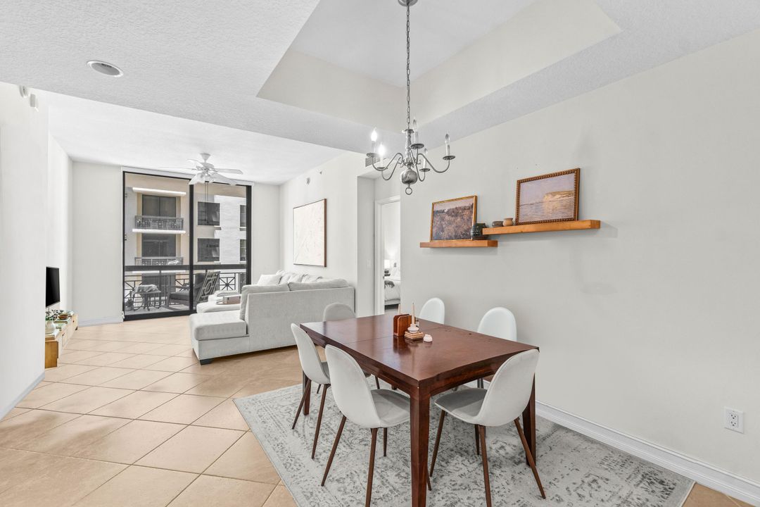 Active With Contract: $5,000 (2 beds, 2 baths, 1170 Square Feet)