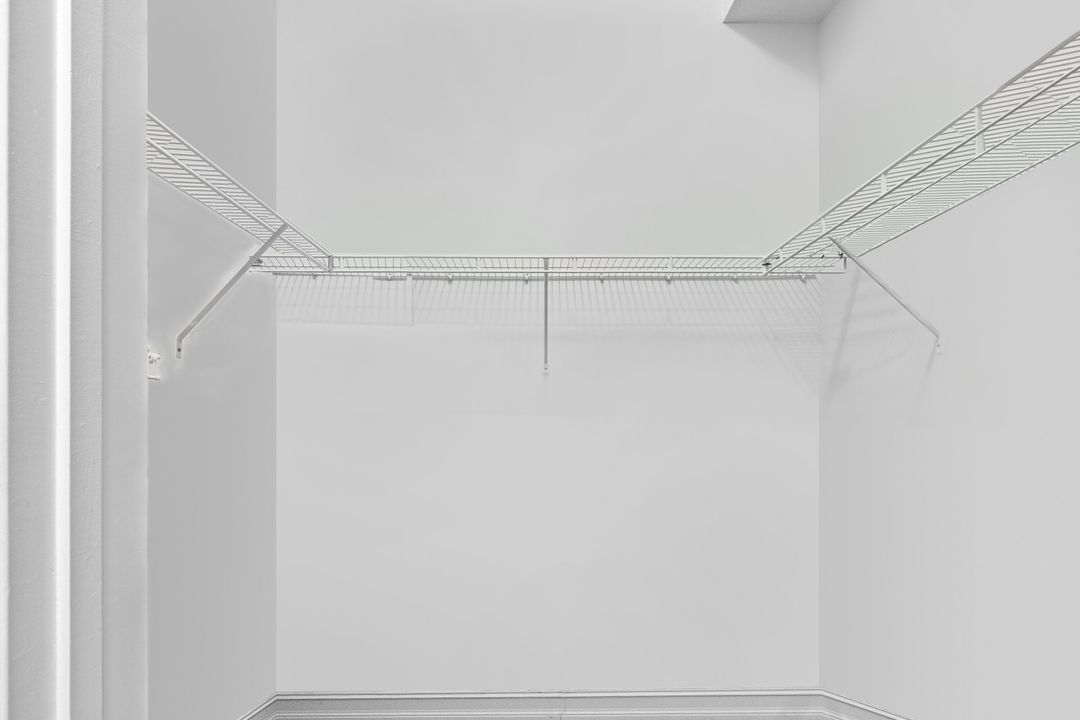 Active With Contract: $5,000 (2 beds, 2 baths, 1170 Square Feet)