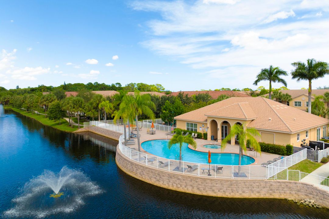 Active With Contract: $2,500 (3 beds, 2 baths, 1622 Square Feet)