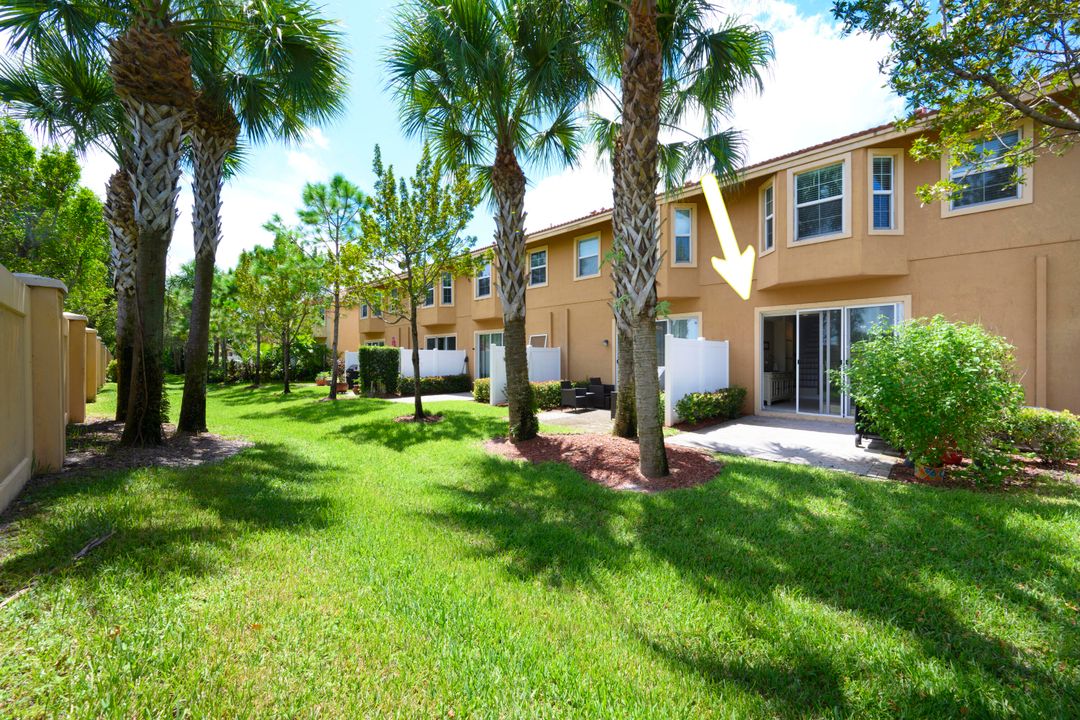 Active With Contract: $2,500 (3 beds, 2 baths, 1622 Square Feet)