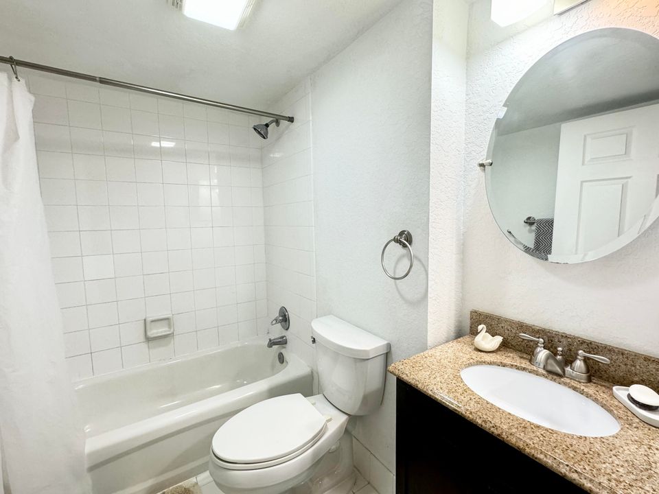 Activo con contrato: $495,000 (2 camas, 2 baños, 1071 Pies cuadrados)