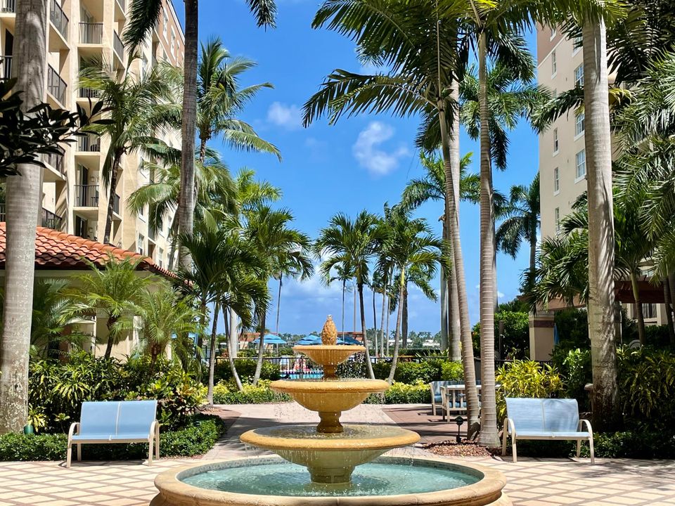 Activo con contrato: $495,000 (2 camas, 2 baños, 1071 Pies cuadrados)