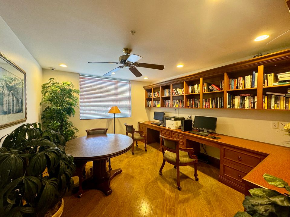 Activo con contrato: $495,000 (2 camas, 2 baños, 1071 Pies cuadrados)