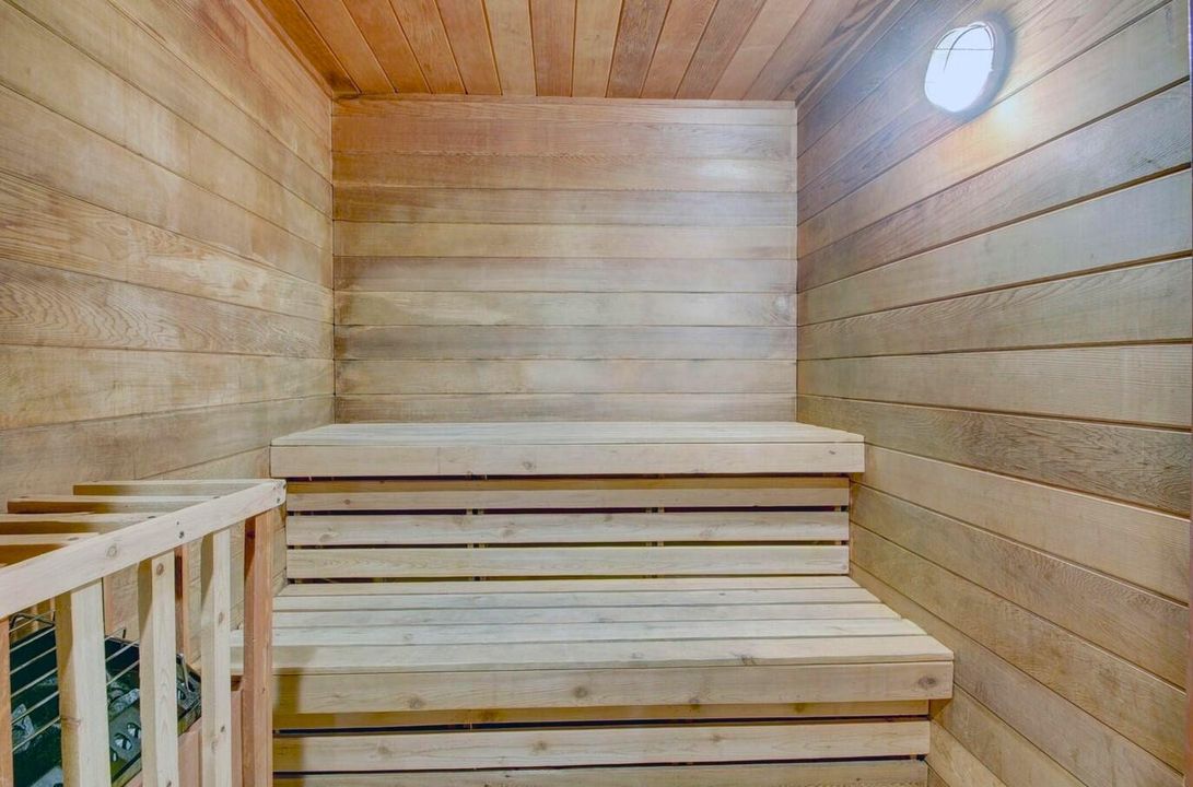 Activo con contrato: $495,000 (2 camas, 2 baños, 1071 Pies cuadrados)