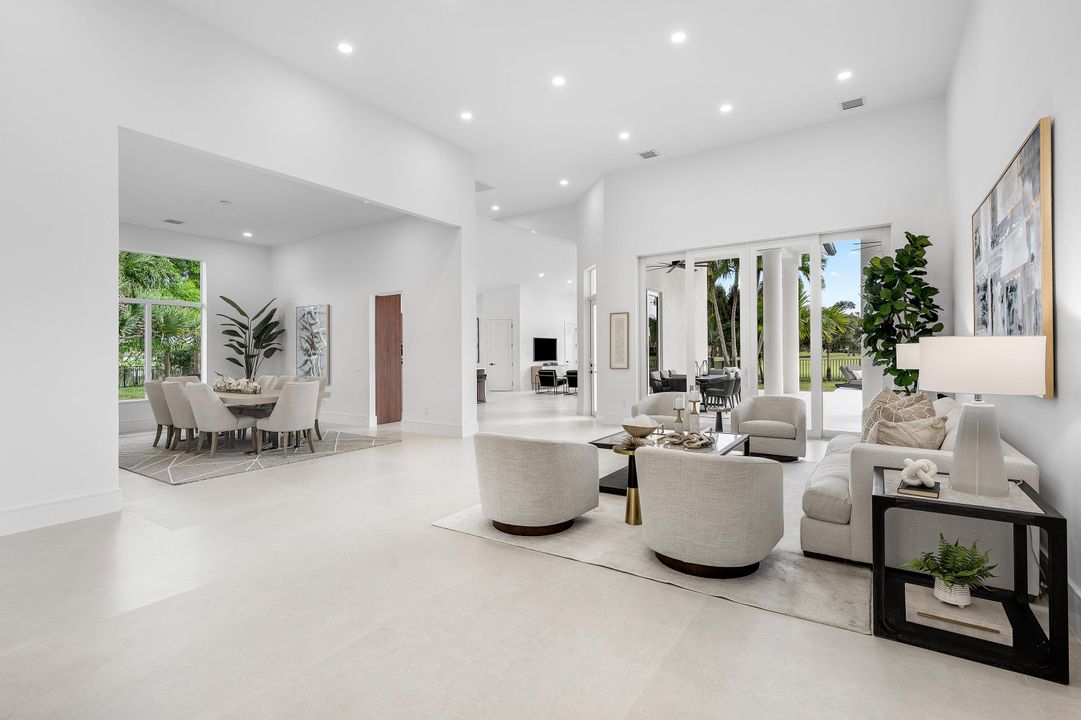 En Venta: $2,950,000 (5 camas, 5 baños, 4352 Pies cuadrados)