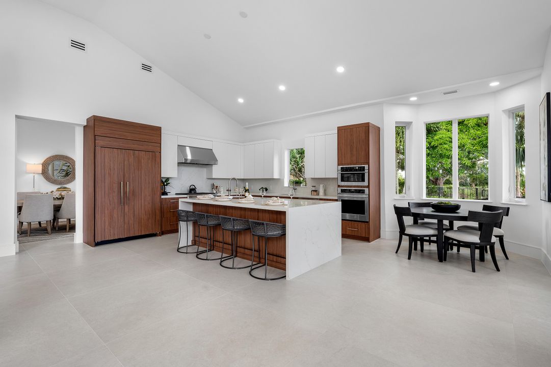 En Venta: $2,950,000 (5 camas, 5 baños, 4352 Pies cuadrados)