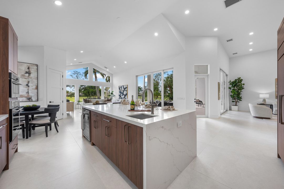 En Venta: $2,950,000 (5 camas, 5 baños, 4352 Pies cuadrados)