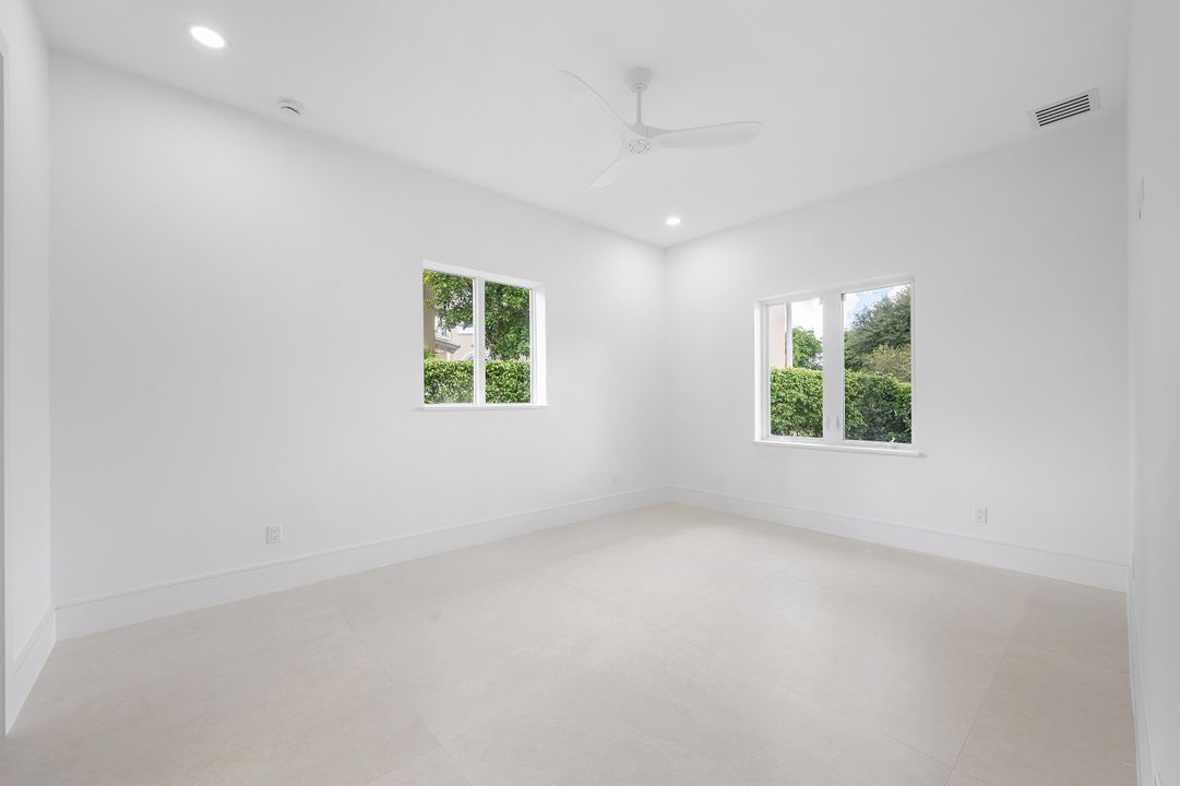 En Venta: $2,950,000 (5 camas, 5 baños, 4352 Pies cuadrados)