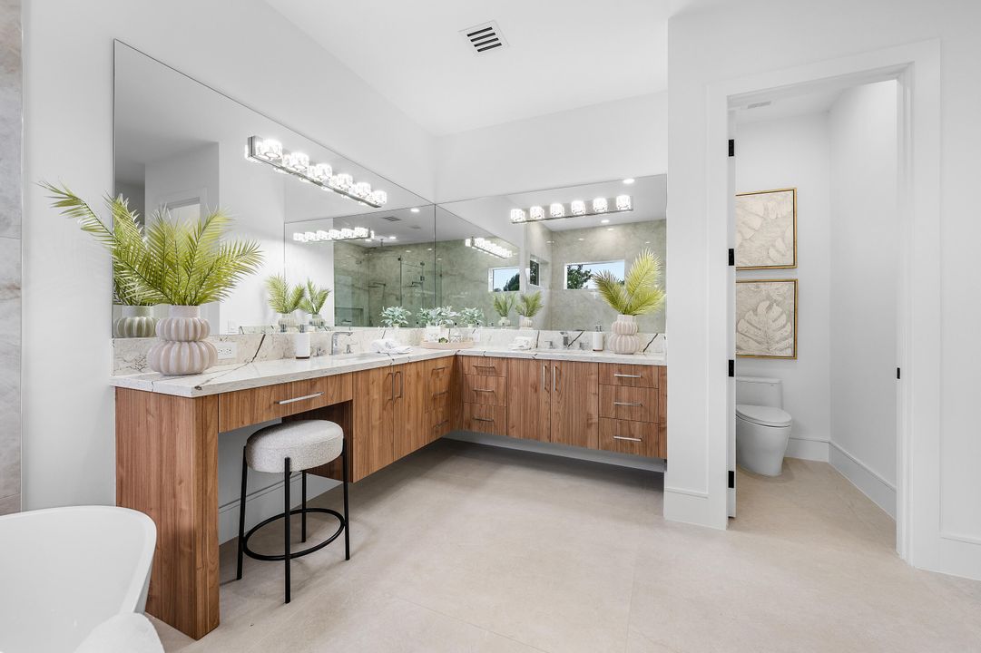 En Venta: $2,950,000 (5 camas, 5 baños, 4352 Pies cuadrados)