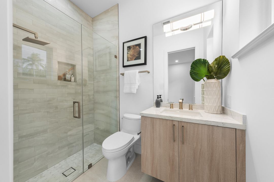 En Venta: $2,950,000 (5 camas, 5 baños, 4352 Pies cuadrados)