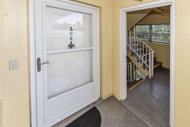 出租: $4,800 (3 贝兹, 2 浴室, 1548 平方英尺)