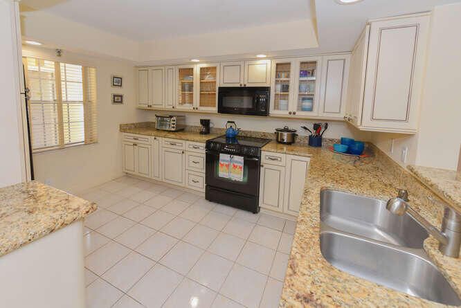 出租: $4,800 (3 贝兹, 2 浴室, 1548 平方英尺)