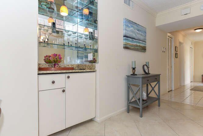 出租: $4,800 (3 贝兹, 2 浴室, 1548 平方英尺)