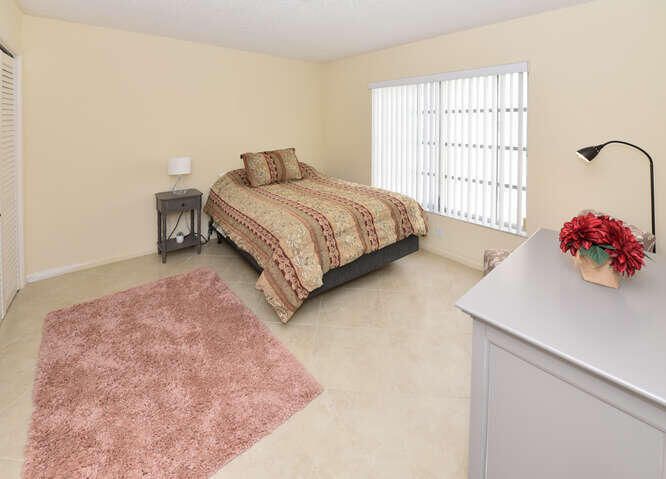 出租: $4,800 (3 贝兹, 2 浴室, 1548 平方英尺)