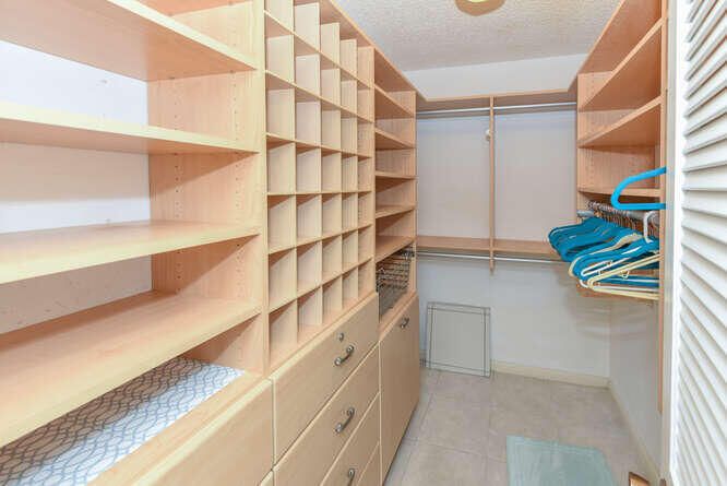 出租: $4,800 (3 贝兹, 2 浴室, 1548 平方英尺)