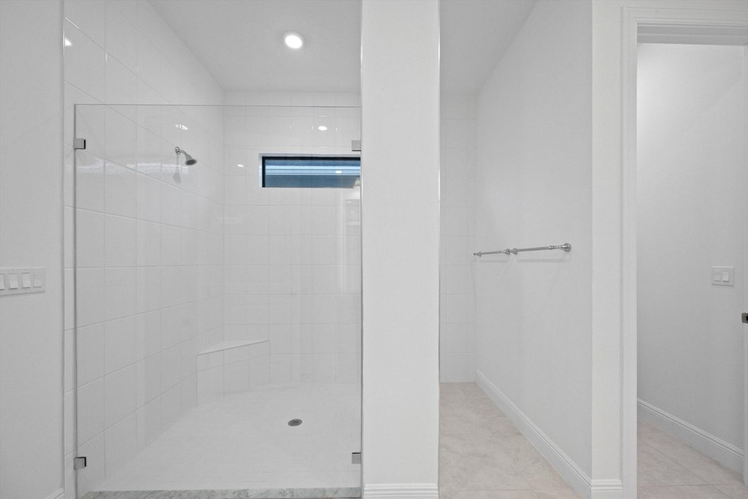 For Rent: $3,700 (3 beds, 3 baths, 2311 Square Feet)