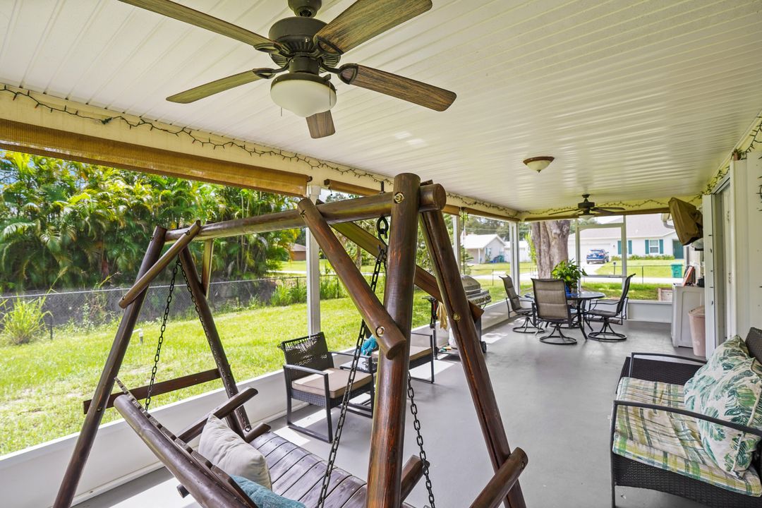 Active With Contract: $274,999 (3 beds, 2 baths, 1376 Square Feet)