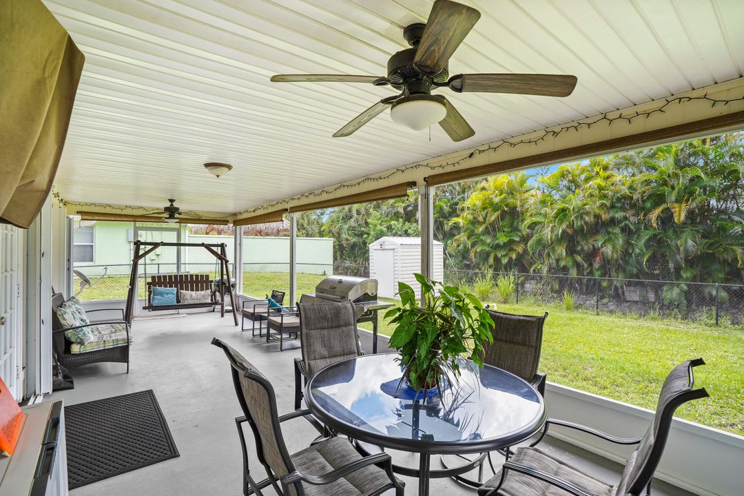 Active With Contract: $274,999 (3 beds, 2 baths, 1376 Square Feet)