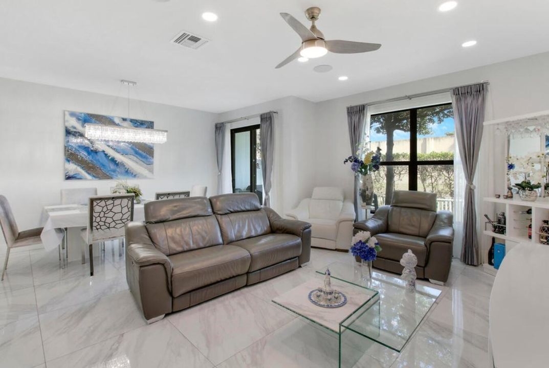 Active With Contract: $430,000 (4 beds, 2 baths, 1861 Square Feet)