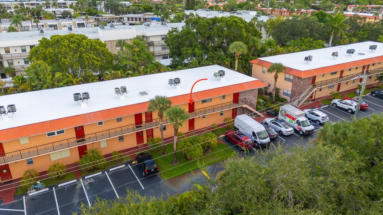 For Sale: $115,000 (2 beds, 1 baths, 819 Square Feet)