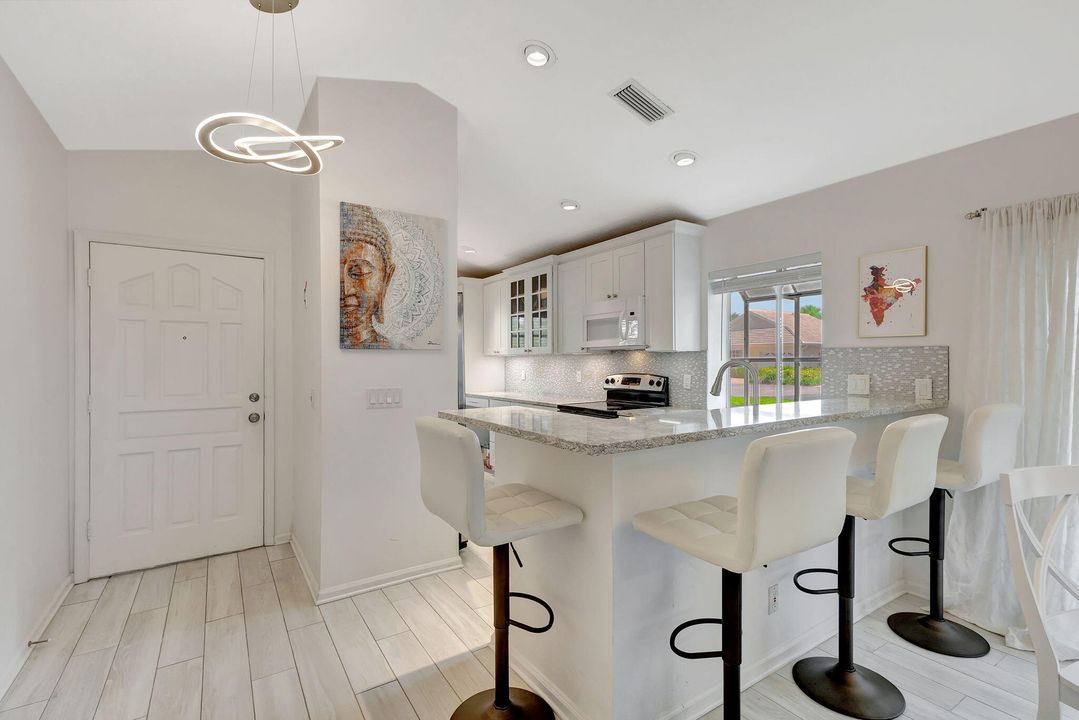 Active With Contract: $3,600 (2 beds, 2 baths, 1174 Square Feet)