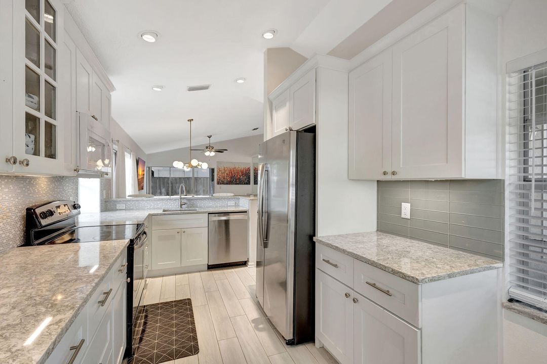 Active With Contract: $3,600 (2 beds, 2 baths, 1174 Square Feet)