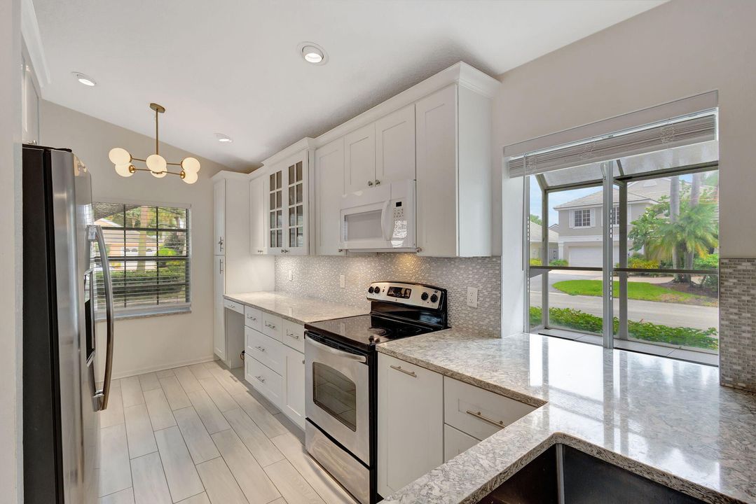 Active With Contract: $3,600 (2 beds, 2 baths, 1174 Square Feet)