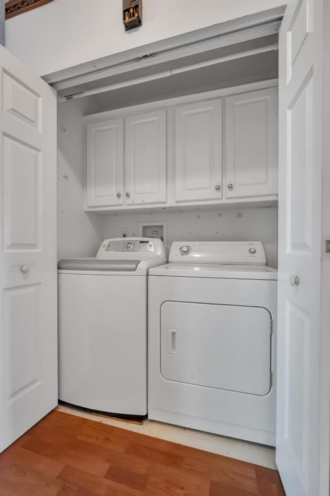 Active With Contract: $74,900 (2 beds, 2 baths, 1401 Square Feet)