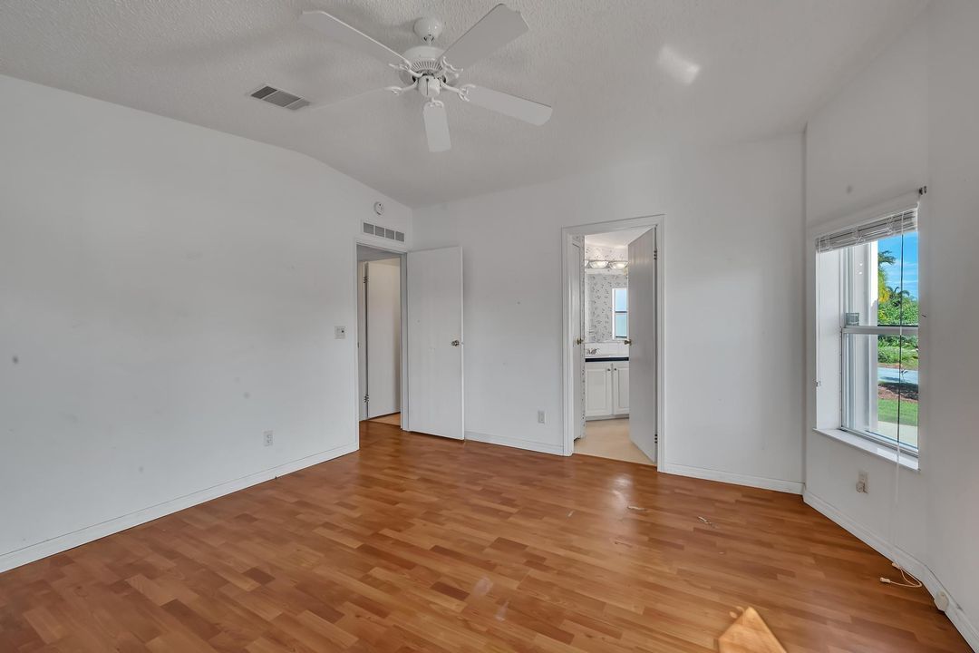 Active With Contract: $74,900 (2 beds, 2 baths, 1401 Square Feet)