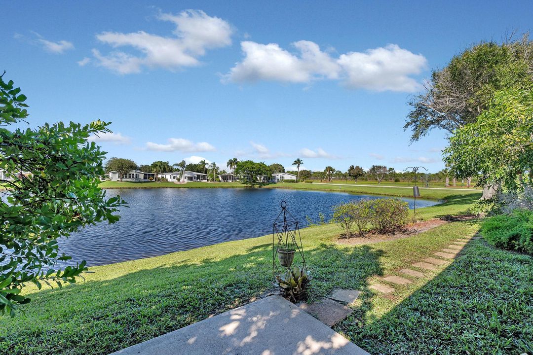 Active With Contract: $74,900 (2 beds, 2 baths, 1401 Square Feet)