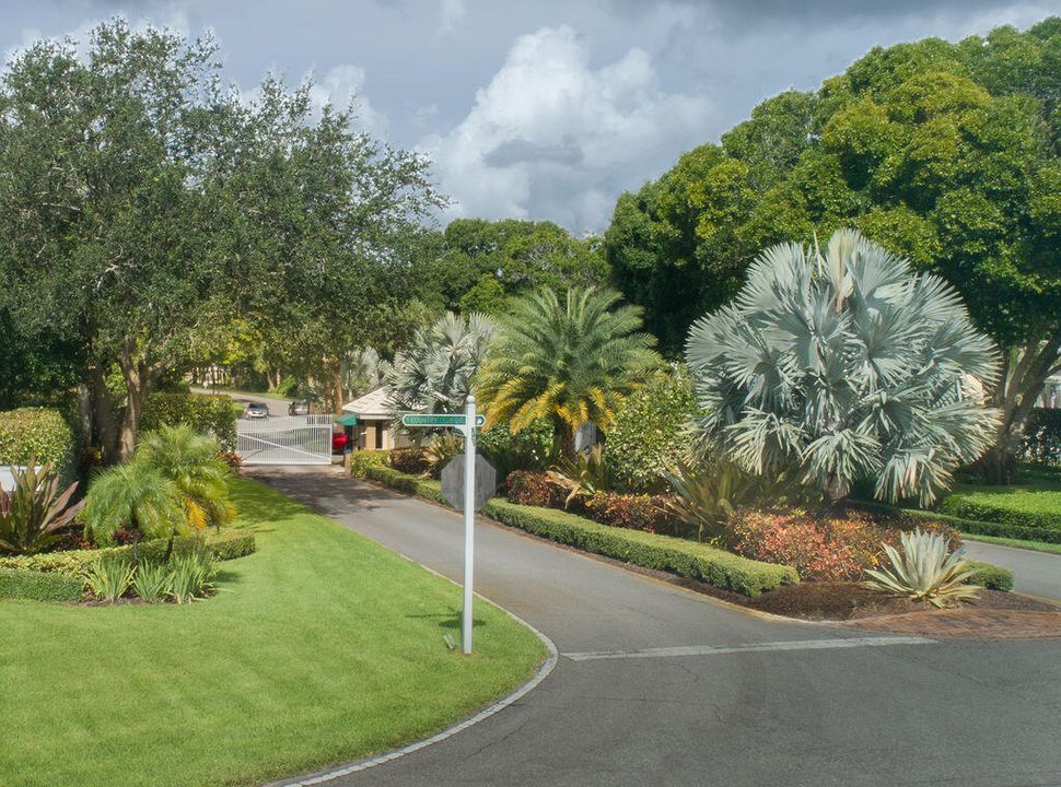 出租: $4,500 (3 贝兹, 2 浴室, 1960 平方英尺)