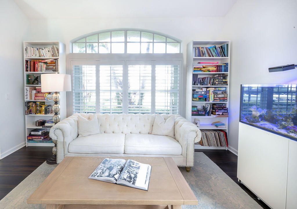 出租: $4,500 (3 贝兹, 2 浴室, 1960 平方英尺)