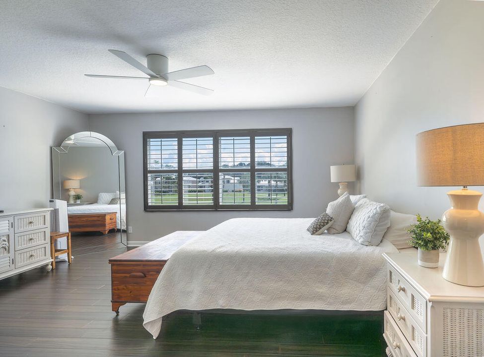 出租: $4,500 (3 贝兹, 2 浴室, 1960 平方英尺)